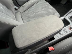Gebruikte Armleuning Seat Exeo (3R2) 1.8 T 20V Prijs € 124,99 Margeregeling aangeboden door A-team Automotive