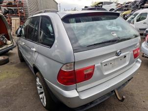 Gebruikte Asschenkel links-achter BMW X5 (E53) 4.4 V8 32V Prijs € 49,99 Margeregeling aangeboden door A-Team Automotive