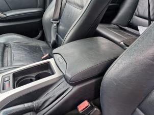 Gebruikte Armleuning BMW X5 (E53) 4.4 V8 32V Prijs € 149,99 Margeregeling aangeboden door A-Team Automotive
