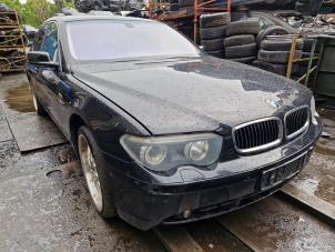 Gebruikte Remklauw (Tang) rechts-voor BMW 7 serie (E65/E66/E67) 745i,Li 4.4 V8 32V Prijs € 39,99 Margeregeling aangeboden door A-Team Automotive