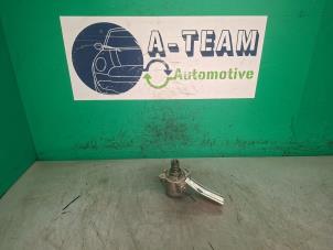 Gebruikte Brandstofpomp Mechanisch Volkswagen Golf Plus (5M1/1KP) 1.4 TSI 122 16V Prijs € 79,99 Margeregeling aangeboden door A-team Automotive