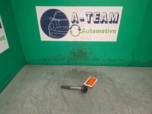 Gebruikte Bobine Toyota Auris Touring Sports (E18) 1.8 16V Hybrid Prijs € 9,99 Margeregeling aangeboden door A-team Automotive