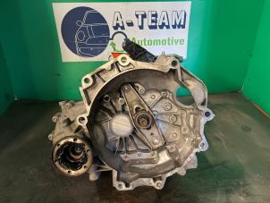 Gebruikte Versnellingsbak Volkswagen Polo V (6R) 1.2 12V BlueMotion Technology Prijs € 249,99 Margeregeling aangeboden door A-team Automotive