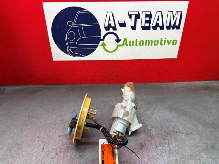 Gebruikte Tank element Pomp BMW 5 serie (F10) 530d 24V Prijs € 49,99 Margeregeling aangeboden door A-Team Automotive