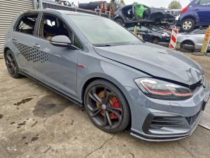 Gebruikte Draagarm rechts-voor Volkswagen Golf VII (AUA) 2.0 GTI TCR 16V Prijs € 24,99 Margeregeling aangeboden door A-Team Automotive