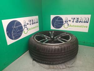 Gebruikte Velg + Band BMW 4 serie (G23) M440i 48V 3.0 Turbo 24V Prijs € 99,99 Margeregeling aangeboden door A-team Automotive