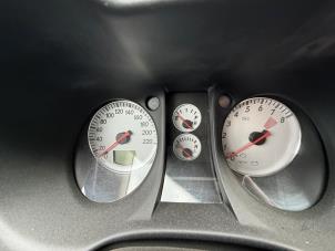 Gebruikte Cockpit Mitsubishi Outlander (CU) 2.0 16V 4x2 Prijs € 74,99 Margeregeling aangeboden door A-team Automotive