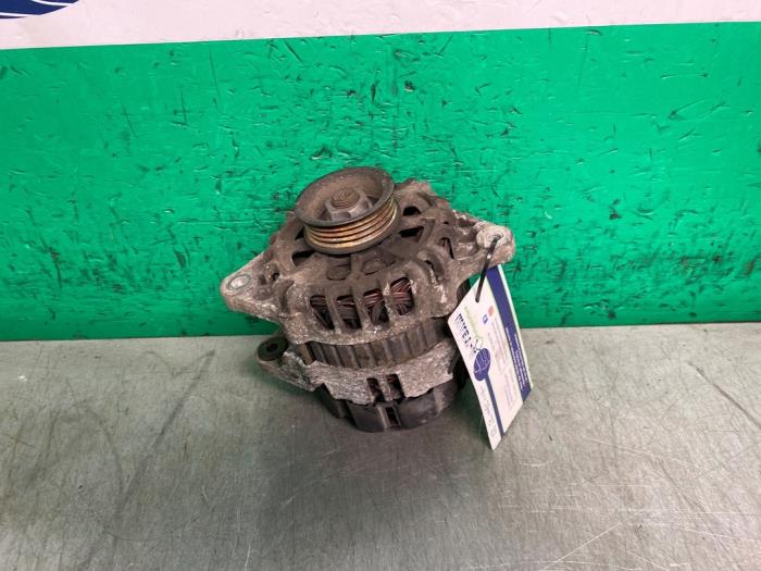 Dynamo van een Kia Picanto (BA) 1.0 12V 2010