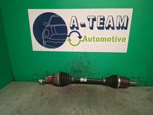 Gebruikte Aandrijfas links-voor Opel Corsa D 1.3 CDTi 16V ecoFLEX Prijs € 19,99 Margeregeling aangeboden door A-team Automotive