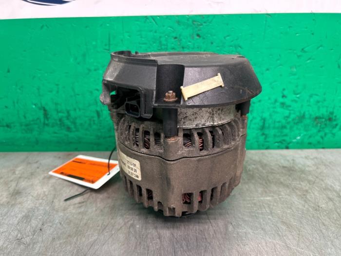 Dynamo van een Ford Transit Connect 1.8 TDCi 75 2010