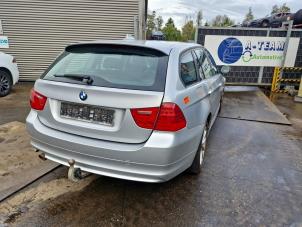 Gebruikte Benzinepomp BMW 3 serie Touring (E91) 318i 16V Prijs € 49,99 Margeregeling aangeboden door A-Team Automotive