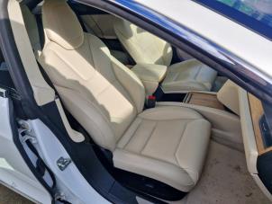 Gebruikte Stoel rechts Tesla Model S 100D Prijs € 649,99 Margeregeling aangeboden door A-Team Automotive