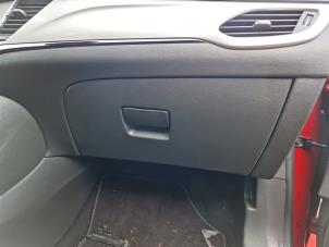 Gebruikte Dashboardkastje Opel Astra K 1.2 Turbo 12V Prijs € 29,99 Margeregeling aangeboden door A-Team Automotive