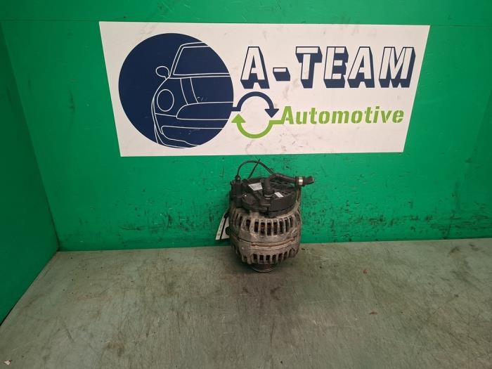 Gebruikte Dynamo Seat Leon (1P1) 2.0 TDI 16V FR Prijs € 19,99 Margeregeling aangeboden door A-team Automotive