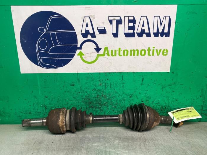 Gebruikte Steekas links-voor Opel Vectra C GTS 3.2 V6 24V Prijs € 49,99 Margeregeling aangeboden door A-team Automotive