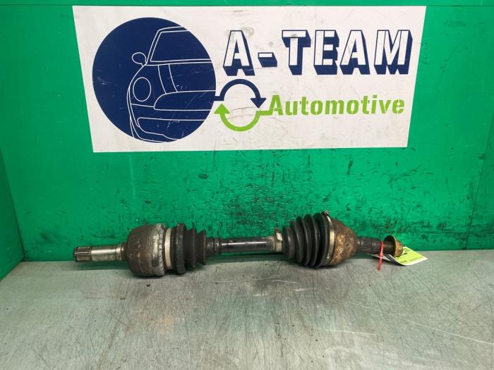 Gebruikte Steekas rechts-voor Opel Vectra C GTS 3.2 V6 24V Prijs € 49,99 Margeregeling aangeboden door A-team Automotive