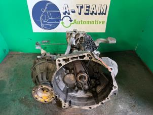 Gebruikte Versnellingsbak Volkswagen Caddy III (2KA,2KH,2CA,2CH) 1.9 TDI Prijs € 299,99 Margeregeling aangeboden door A-team Automotive