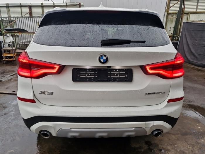 Hemelbekleding van een BMW X3 (G01) xDrive 20d 2.0 TwinPower 16V Mild Hybrid 2022