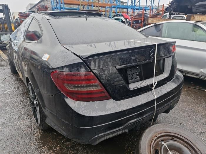 Gebruikte Aandrijfas links-achter Mercedes C AMG (C204) 6.2 C-63 AMG V8 32V Edition 507 Prijs € 149,99 Margeregeling aangeboden door A-Team Automotive