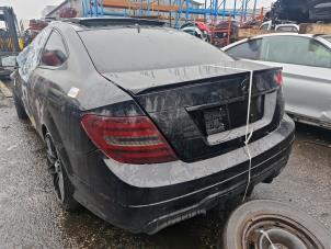 Gebruikte Aandrijfas links-achter Mercedes C AMG (C204) 6.2 C-63 AMG V8 32V Edition 507 Prijs € 149,99 Margeregeling aangeboden door A-Team Automotive