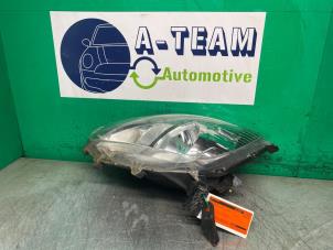 Gebruikte Koplamp links Mitsubishi Space Star (A0) 1.0 12V Prijs € 149,99 Margeregeling aangeboden door A-team Automotive