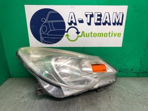 Gebruikte Koplamp rechts Opel Corsa D 1.2 16V LPG Prijs € 99,99 Margeregeling aangeboden door A-team Automotive