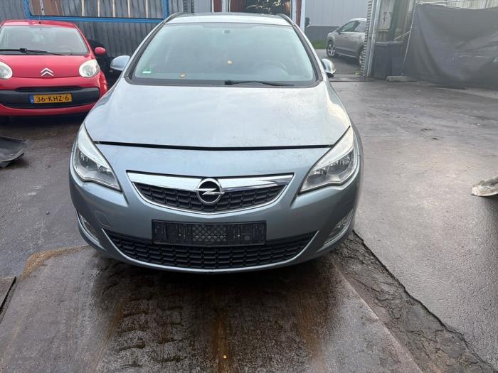 Gebruikte Subframe Opel Astra J Sports Tourer (PD8/PE8/PF8) 1.4 16V ecoFLEX Prijs € 59,99 Margeregeling aangeboden door A-Team Automotive