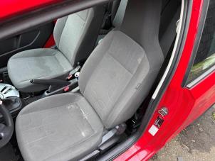 Gebruikte Voorstoel links Volkswagen Up! (121) 1.0 12V 60 Prijs € 149,99 Margeregeling aangeboden door A-team Automotive