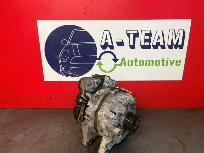 Dynamo van een Land Rover Range Rover Evoque II (LZC/LZS/LZH) 2.0 P250 MHEV 16V AWD 2019