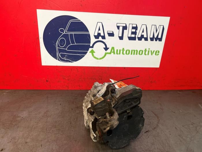 Dynamo van een Land Rover Range Rover Evoque II (LZC/LZS/LZH) 2.0 P250 MHEV 16V AWD 2019