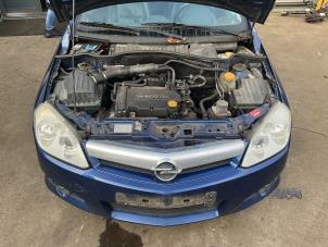 Gebruikte Luchtmassameter Opel Tigra Twin Top 1.4 16V Prijs € 19,99 Margeregeling aangeboden door A-Team Automotive