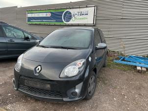 Gebruikte Radiateurfan Renault Twingo II (CN) 1.2 16V Prijs € 24,99 Margeregeling aangeboden door A-Team Automotive