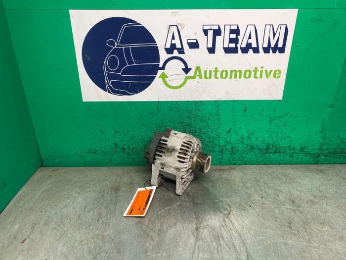 Gebruikte Dynamo Renault Scénic II (JM) 1.6 16V Prijs € 99,99 Margeregeling aangeboden door A-team Automotive