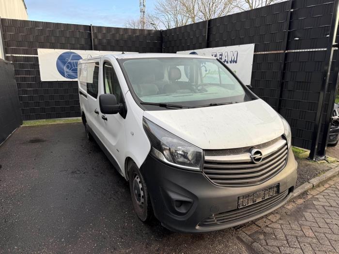 Motor van een Opel Vivaro 1.6 CDTi BiTurbo 125 2017