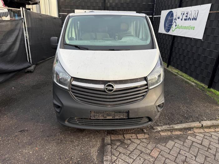 Motor van een Opel Vivaro 1.6 CDTi BiTurbo 125 2017
