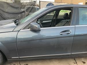 Gebruikte Deur 4Deurs links-voor Mercedes C (W204) 1.6 C-180 16V BlueEfficiency Prijs € 249,99 Margeregeling aangeboden door A-Team Automotive