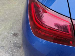 Gebruikte Achterlicht links Mercedes CLA (118.3) 1.3 CLA-180 Turbo 16V Mild Hybrid Prijs € 199,99 Margeregeling aangeboden door A-team Automotive