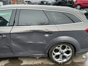 Gebruikte Deurruit 4Deurs links-achter Ford Mondeo IV Wagon 2.0 Ecoboost SCTi 16V Prijs € 39,99 Margeregeling aangeboden door A-Team Automotive