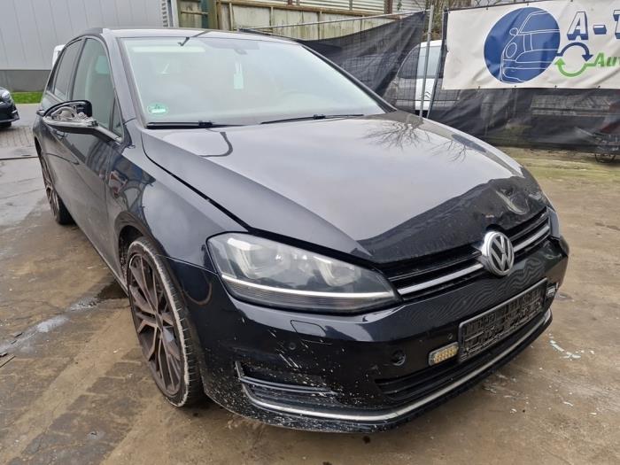Gebruikte Radiateur Volkswagen Golf VII (AUA) 1.4 TSI 16V Prijs € 49,99 Margeregeling aangeboden door A-Team Automotive