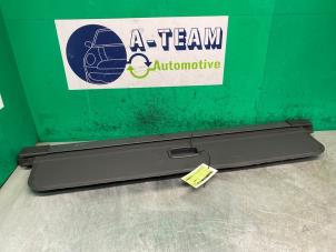 Gebruikte Dekzeil Bagageruimte Ford Kuga II (DM2) 1.5 EcoBoost 16V 150 Prijs € 149,99 Margeregeling aangeboden door A-team Automotive