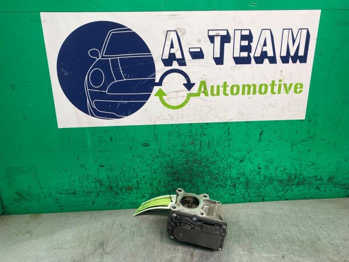 Gebruikte Gasklephuis Renault Clio III (BR/CR) 1.2 16V 75 Prijs € 69,99 Margeregeling aangeboden door A-team Automotive