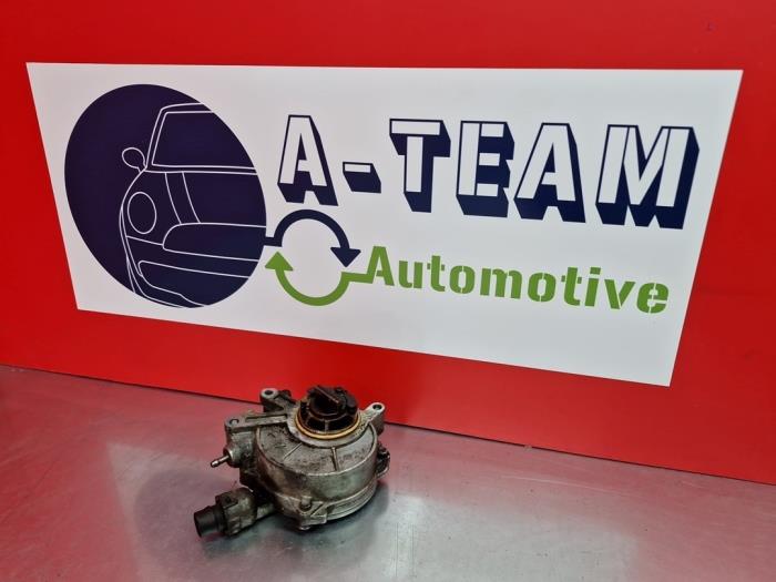 Gebruikte Vacuumpomp (Benzine) BMW 7 serie (F01/02/03/04) 750i,Li,LiS V8 32V Prijs € 39,99 Margeregeling aangeboden door A-Team Automotive