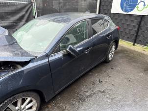 Gebruikte Deur 4Deurs links-voor Mazda 3 (BM/BN) 1.5 Skyactiv-G 120 16V Prijs op aanvraag aangeboden door A-team Automotive