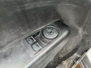 Gebruikte Ruit schakelaar elektrisch Ford Transit Courier 1.5 EcoBlue Prijs € 24,99 Margeregeling aangeboden door A-Team Automotive