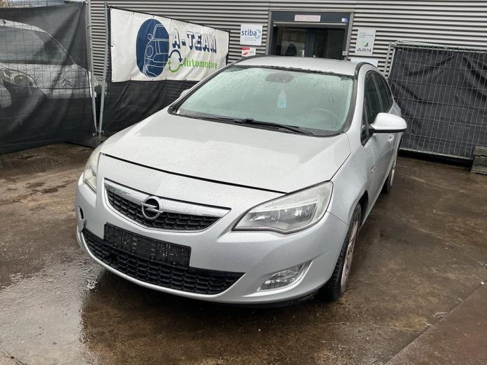 Gebruikte Subframe Opel Astra J Sports Tourer (PD8/PE8/PF8) 1.4 16V ecoFLEX Prijs € 59,99 Margeregeling aangeboden door A-Team Automotive