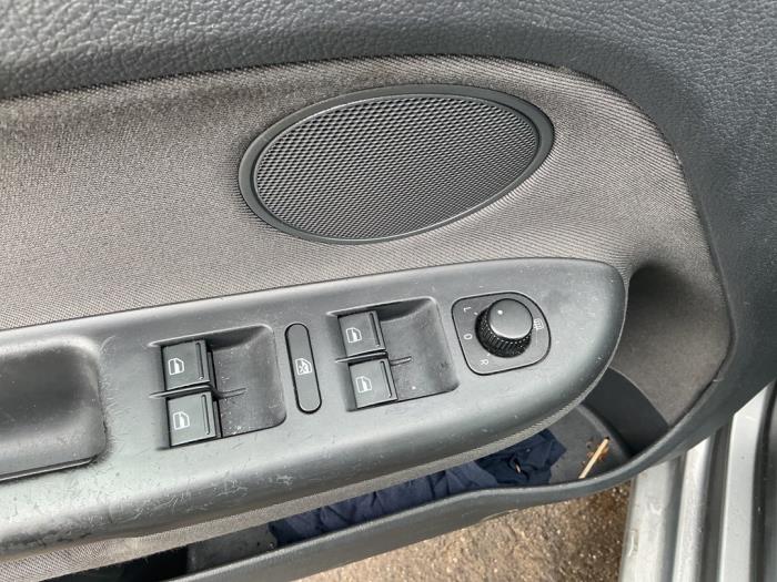 Hoofdschakelaar Voor De Elektrische Ruit Linksvoor Porsche Cayman Panamera Macan 7pp959858r Dml Yemaa