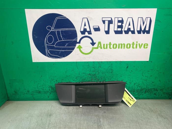 Gebruikte Display Interieur BMW 5 serie Touring (F11) 520i 16V Prijs € 369,99 Margeregeling aangeboden door A-team Automotive