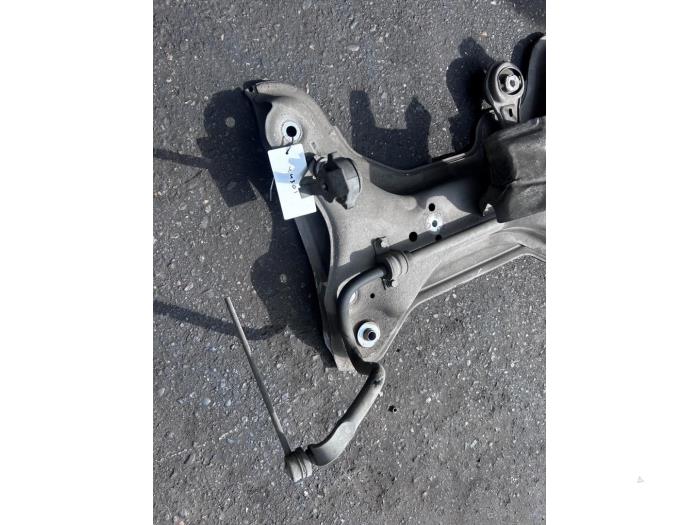 Gebruikte Subframe Renault Trafic Passenger (1JL/2JL/3JL/4JL) 1.6 dCi 95 Prijs € 69,99 Margeregeling aangeboden door A-team Automotive