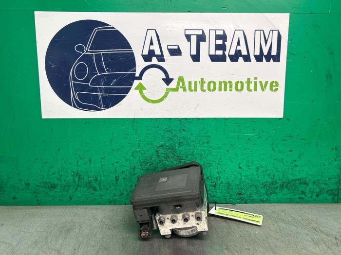 Gebruikte ABS Pomp Volkswagen Golf VIII (CD1) 2.0 GTI 16V Prijs € 99,99 Margeregeling aangeboden door A-team Automotive