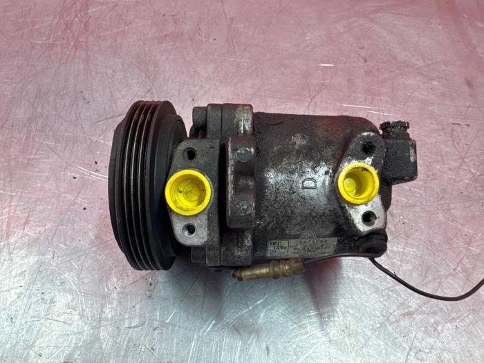 Gebruikte Aircopomp Suzuki Grand Vitara I (FT/GT/HT) 2.5 V6 24V Prijs € 49,99 Margeregeling aangeboden door A-Team Automotive